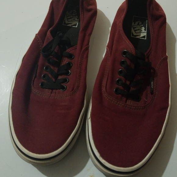 Shoes - Van's mens 10.5